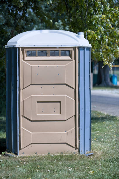 Portable Toilet Options We Offer in Privateer, SC